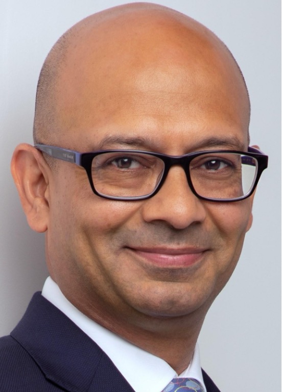 Dr. Anshoo Sahota (GBR)